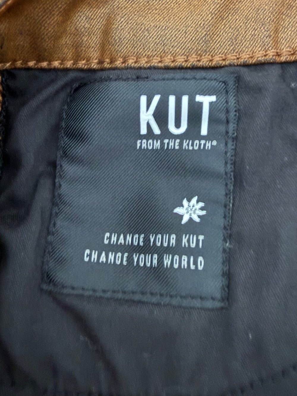 KUT from the Kloth Coated Skinny Jeans — Bronze/Camel, Size 14 - Picture 8 of 8